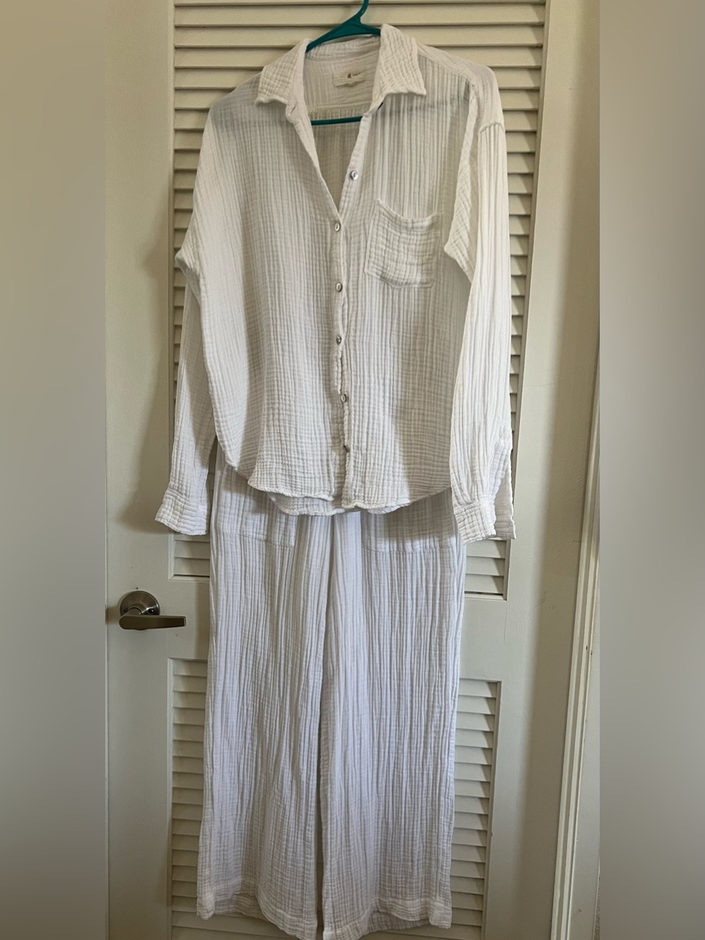 Lou & Grey White Textured gauze cotton Two-Piece Top and Pants Set size XS-S